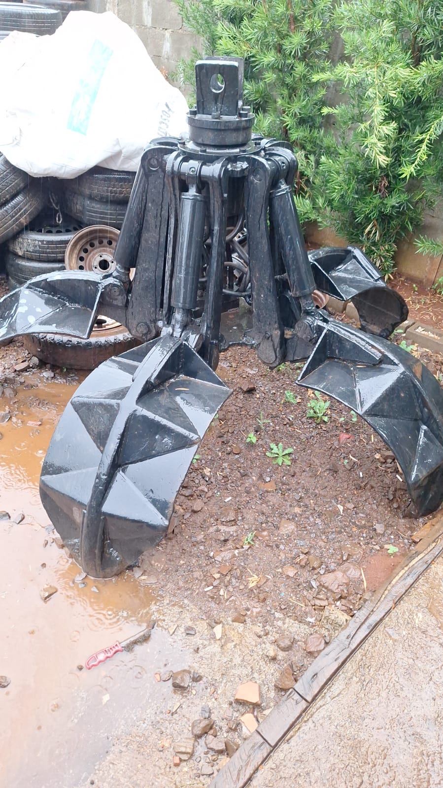 Garra hidráulica pra escavadeira