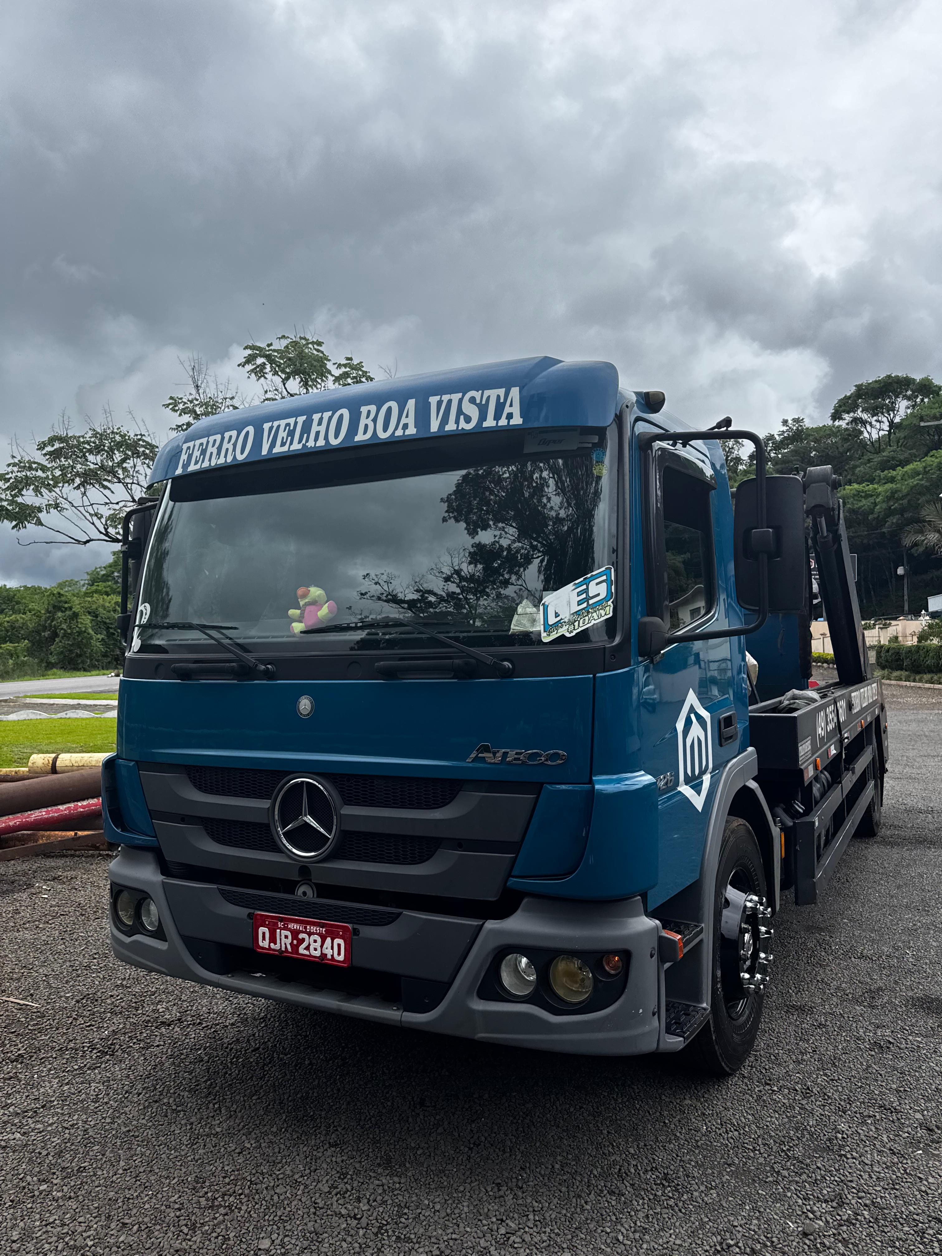 Caminhão- MB 1726 ATEGO 4X2