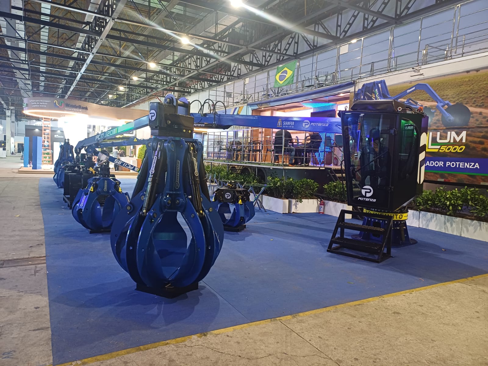 Grua fixa 17.120 Potenza