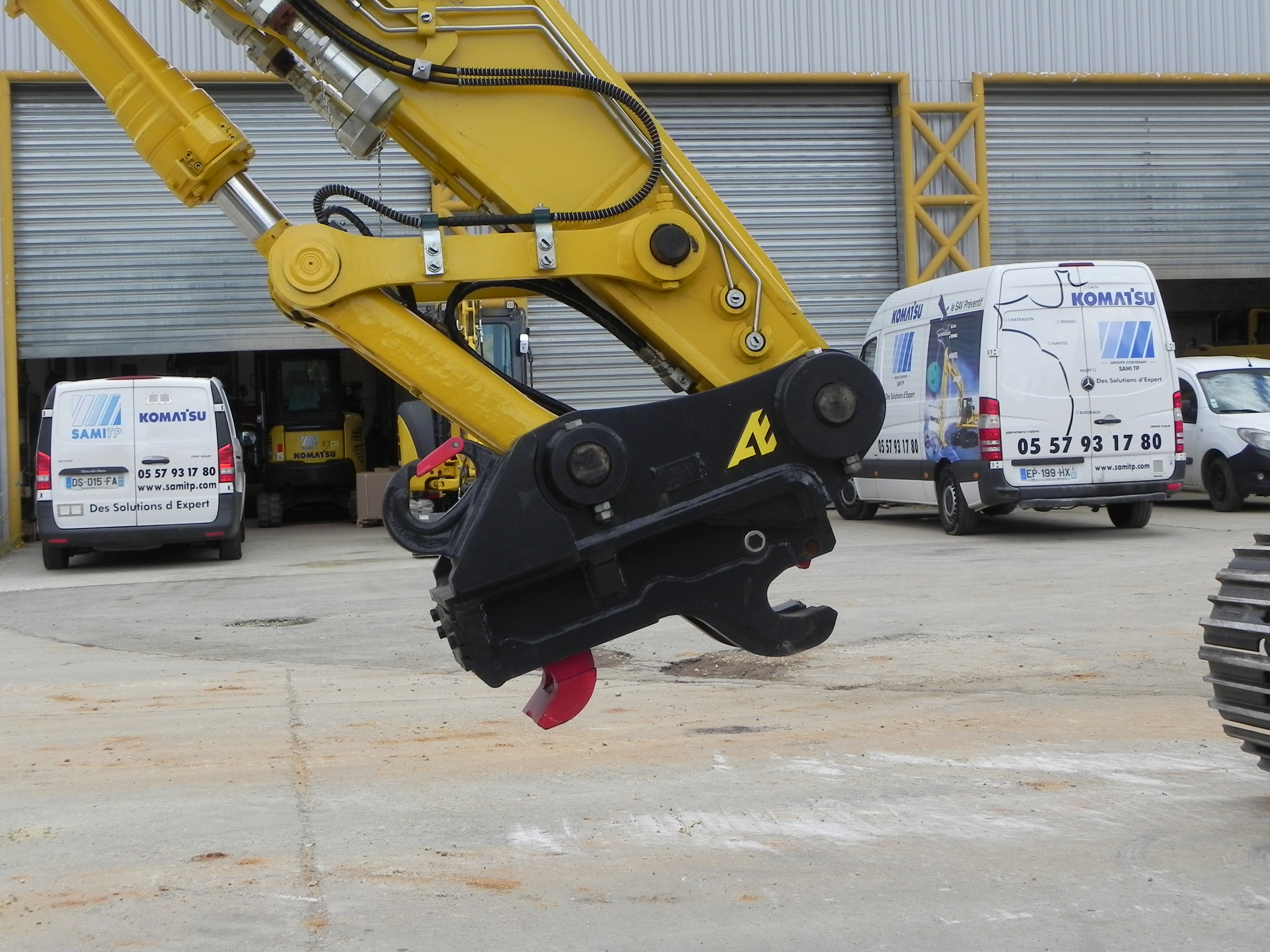 Engate Universal para multiplos acessórios da sua Escavadeira