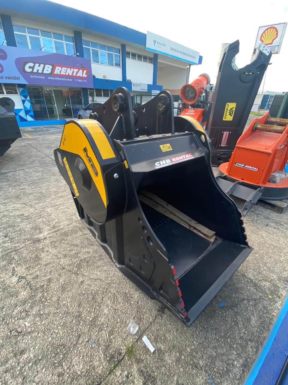 Caçamba Trituradora MB Crusher BF90.3 S4