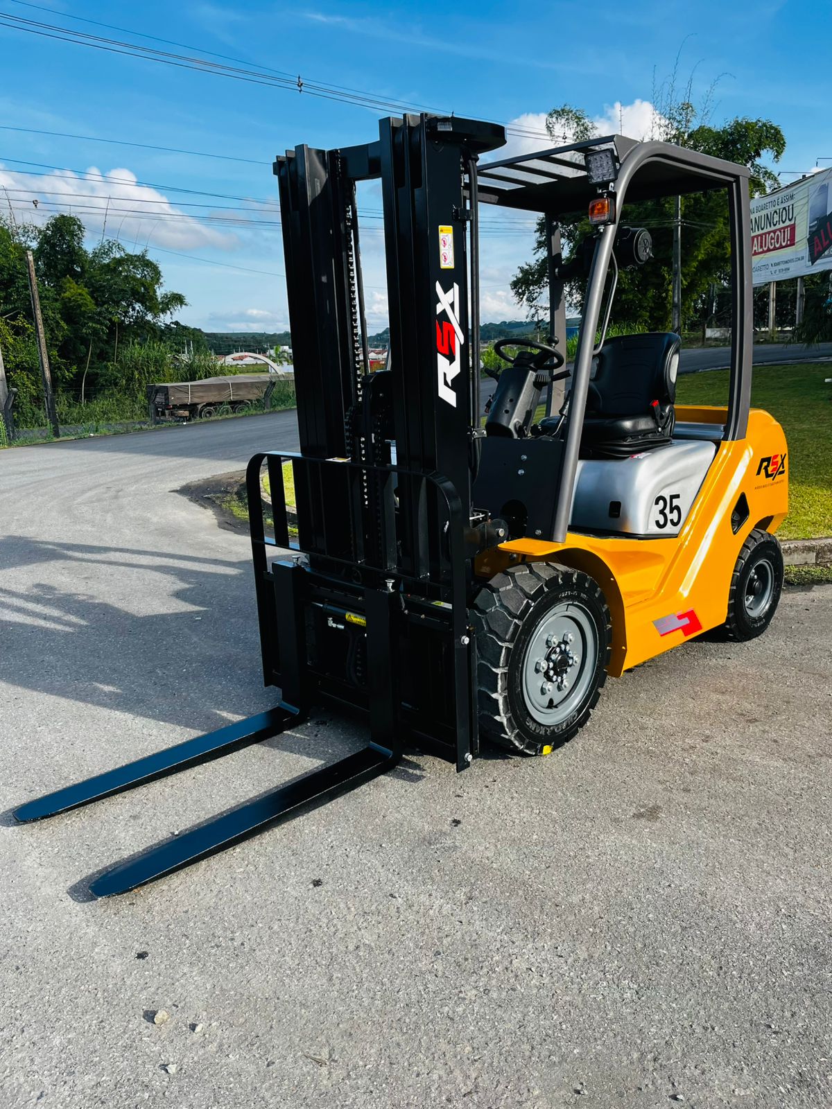 EMPILHADEIRA RS 35
