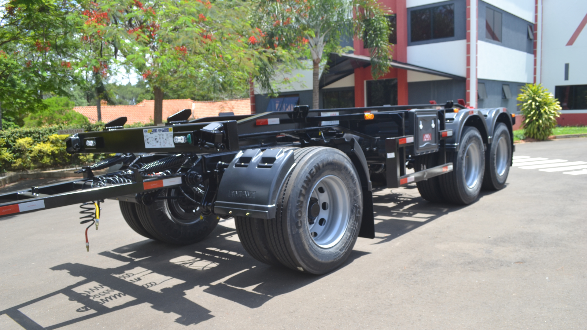 Linha de Reboque Julieta Roll-On/Roll-Off IMAVI