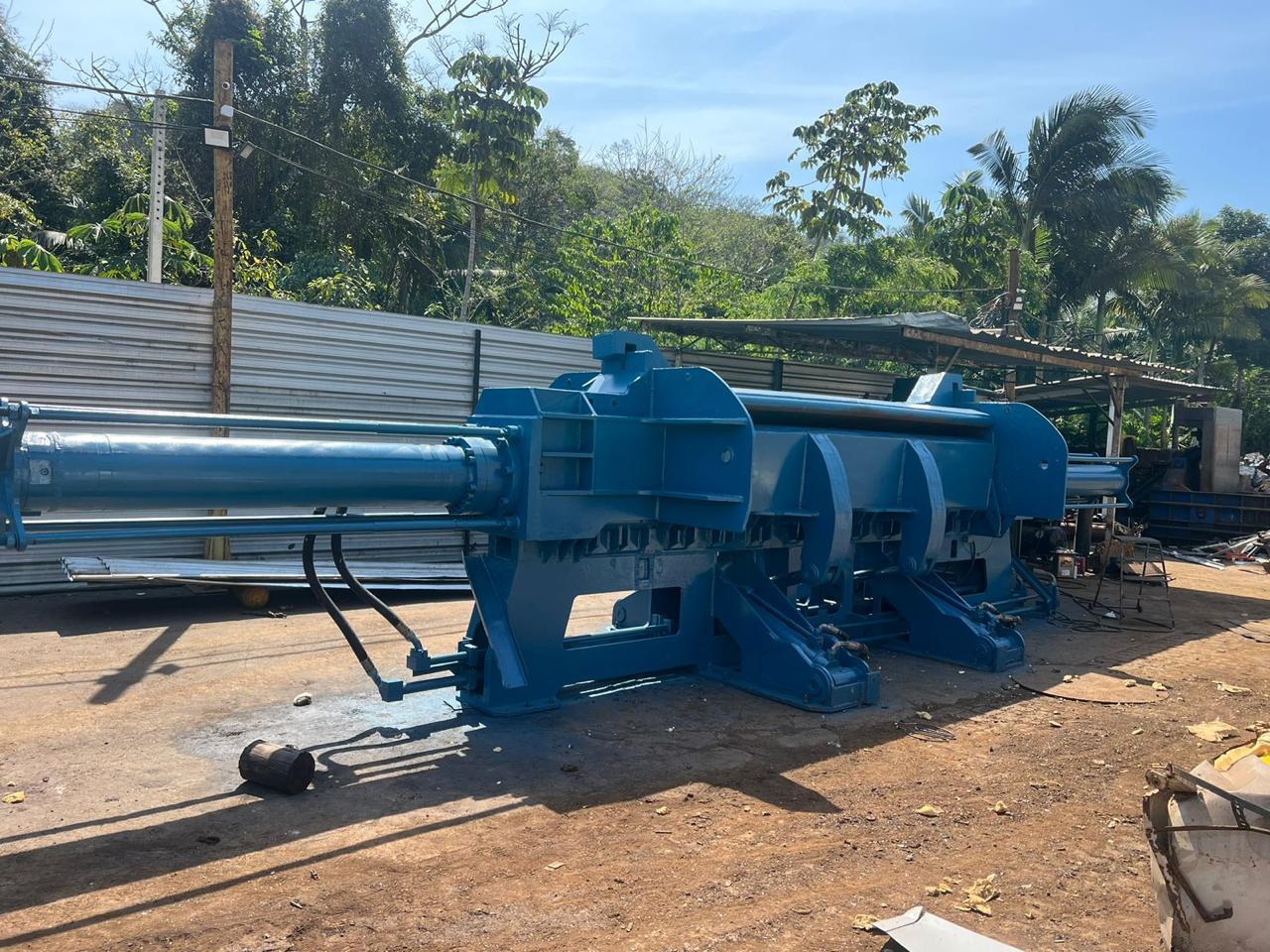 Prensa de Sucata PC754000